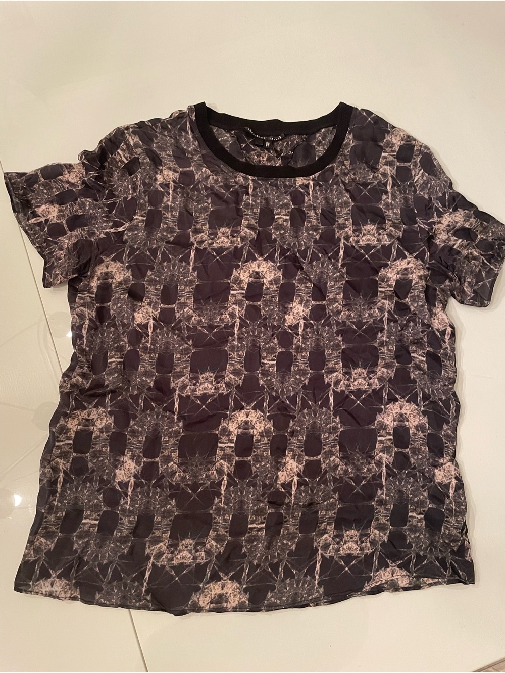 Theyskens' Theory Black and Cream Geometric Short-Sleeve Top
